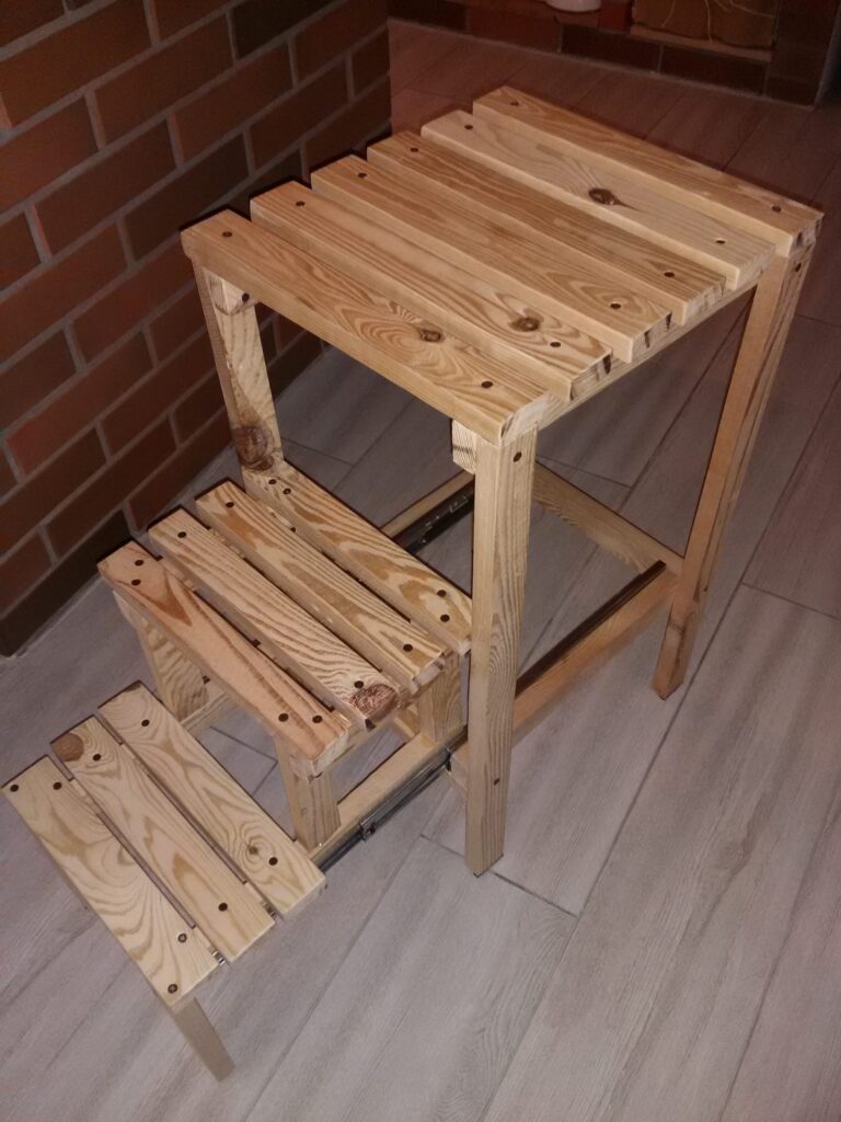 The ladder stool is ready to serve